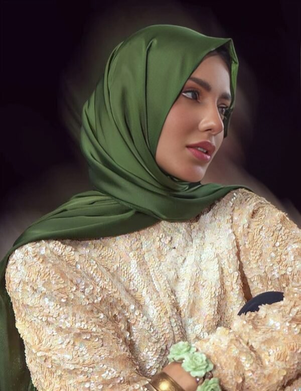 Green Satin Silk Hijab/Stoler